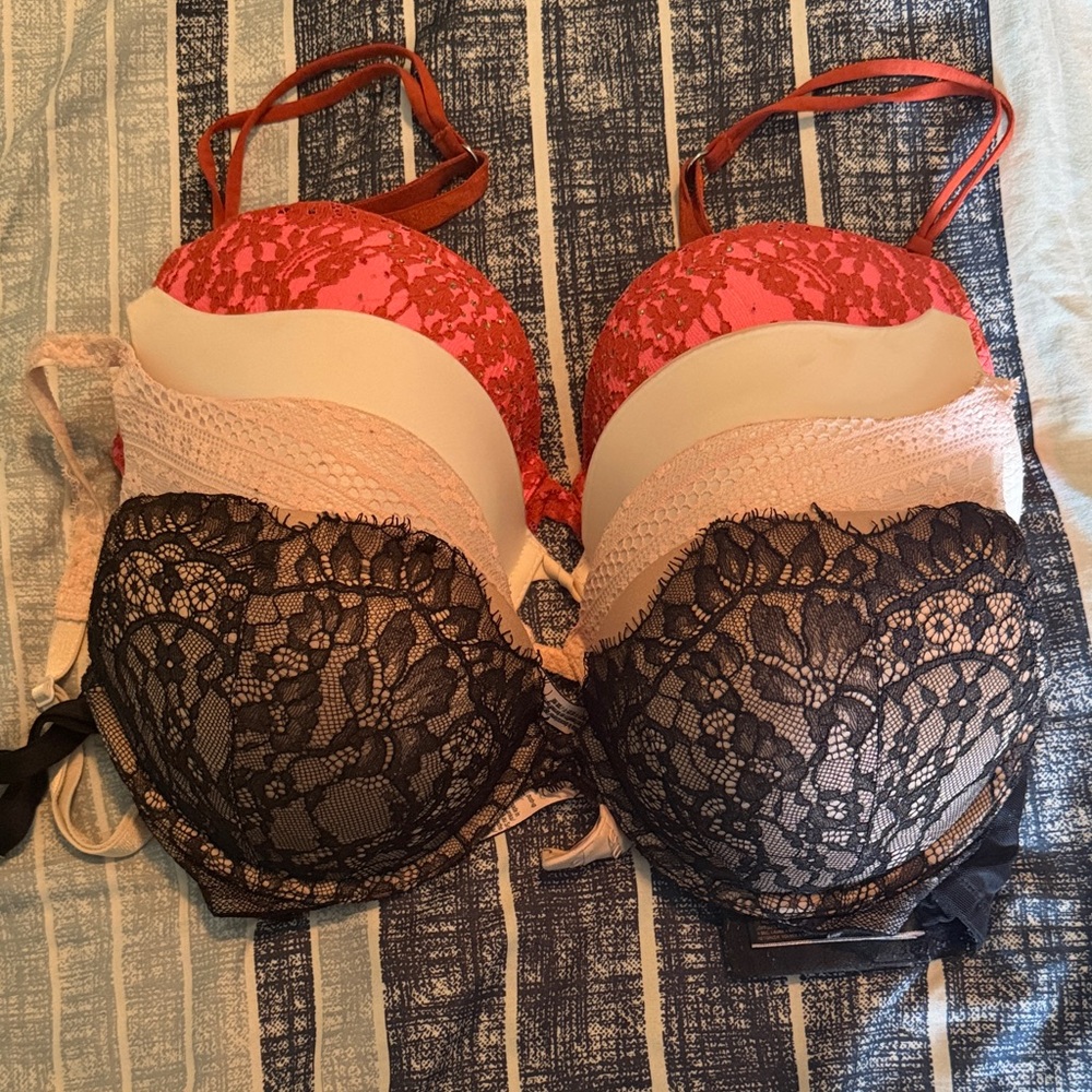 Lot of 4 Victoria’s Secret Bras - 34D